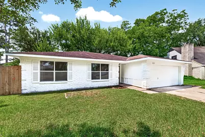 1415 Whispering Pine Drive, Missouri City, TX 77489 - Photo 2