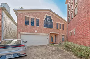 9701 Marlive Ln, Houston, TX 77025 - Photo 2