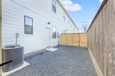 4607 Indie Heights Lane #A-B, Houston, TX 77018 - Photo 4