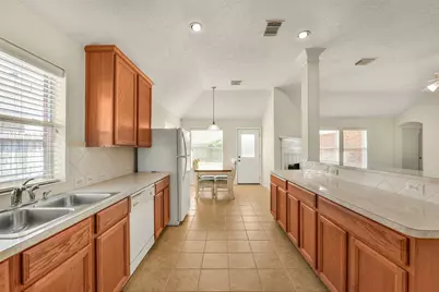 5707 Emerald Brook Lane, League City, TX 77573 - Photo 10