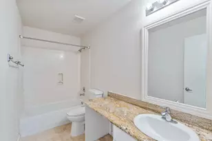 8011 Fisher Glen Ln, Houston, TX 77072 - Photo 22