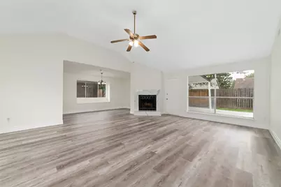 2106 Endicott Lane, Sugar Land, TX 77478 - Photo 6