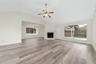 2106 Endicott Ln, Sugar Land, TX 77478 - Photo 6
