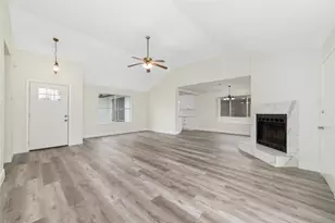 2106 Endicott Ln, Sugar Land, TX 77478 - Photo 8
