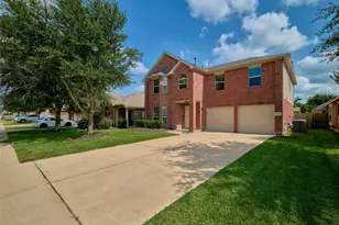 8230 Silent Deep Dr, Rosenberg, TX 77469 - Photo 2