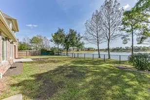 2315 Bending Spring Dr, Pearland, TX 77584 - Photo 48
