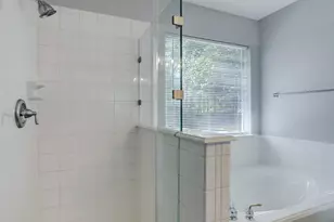 6 S Bristol Gate Pl, The Woodlands, TX 77380 - Photo 24