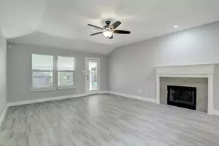 6 S Bristol Gate Pl, The Woodlands, TX 77380 - Photo 8
