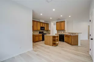 2030 Creek Shore Ln, Pearland, TX 77581 - Photo 18
