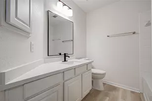 2030 Creek Shore Ln, Pearland, TX 77581 - Photo 22