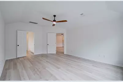 2030 Creek Shore Lane, Pearland, TX 77581 - Photo 30