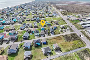 980 Fisherman Dr S, Crystal Beach, TX 77650 - Photo 42