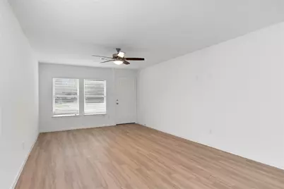 1239 21st Street, Hempstead, TX 77445 - Photo 4