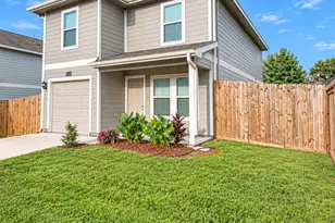 1239 21st St, Hempstead, TX 77445 - Photo 2