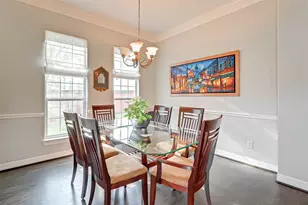 2650 Shady Acres Landing, Houston, TX 77008 - Photo 6