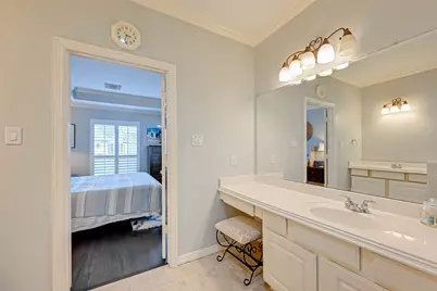 2650 Shady Acres Landing, Houston, TX 77008 - Photo 32