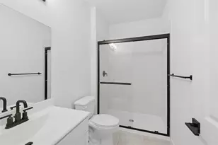 8438 Tranquil Bay Ct, Baytown, TX 77523 - Photo 6