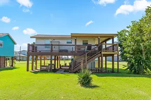 1938 County Rd 201, Sargent, TX 77414 - Photo 4