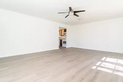 213 Bastrop Street, Angleton, TX 77515 - Photo 10