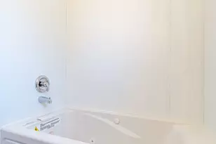 213 Bastrop St, Angleton, TX 77515 - Photo 16