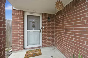 6802 Cheshire Park Rd, Houston, TX 77088 - Photo 4
