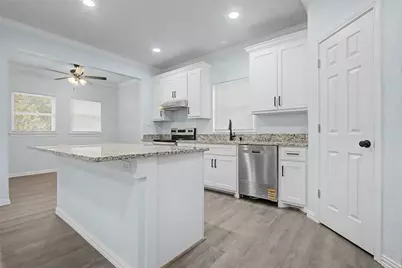 706 Ashville Street, Navasota, TX 77868 - Photo 14