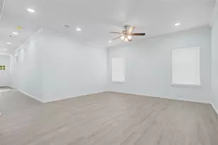 706 Ashville St, Navasota, TX 77868 - Photo 22