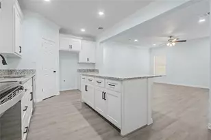 706 Ashville St, Navasota, TX 77868 - Photo 16