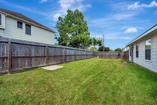 4802 Quiet Canyon Dr, Friendswood, TX 77546 - Photo 32