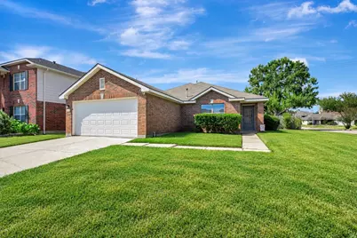 4802 Quiet Canyon Drive, Friendswood, TX 77546 - Photo 1