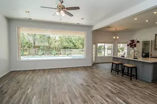 143 N Shawnee Ridge Cir, The Woodlands, TX 77382 - Photo 4
