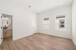 8011 Bowen St, Houston, TX 77051 - Photo 14