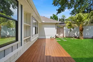 12523 Honeywood Trail, Houston, TX 77077 - Photo 32