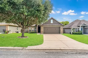 135 Brookside Dr, Huntsville, TX 77320 - Photo 2