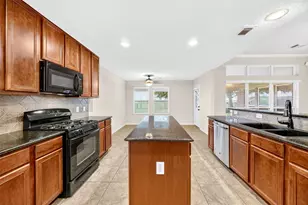 18631 Cypress Lake Village Dr, Cypress, TX 77429 - Photo 8