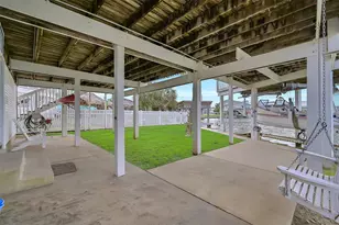 22218 Matagorda Dr, Galveston, TX 77554 - Photo 40