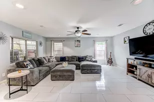 11819 S Nottingham Cir, Houston, TX 77071 - Photo 22