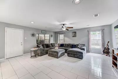 11819 S Nottingham Circle, Houston, TX 77071 - Photo 20