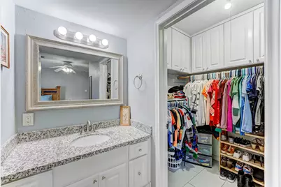 11819 S Nottingham Circle, Houston, TX 77071 - Photo 32