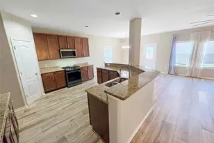 2835 Mustang Hill Ln, Katy, TX 77449 - Photo 6