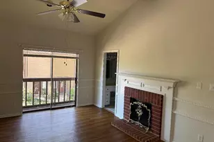 11711 Memorial Dr, Houston, TX 77024 - Photo 12