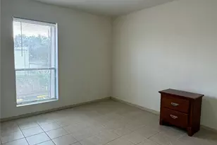 10802 Kingspoint Rd, Houston, TX 77075 - Photo 16