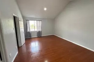 7700 Creekbend Dr, Houston, TX 77071 - Photo 16