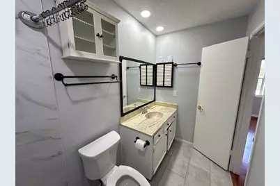 7700 Creekbend Drive #109, Houston, TX 77071 - Photo 14