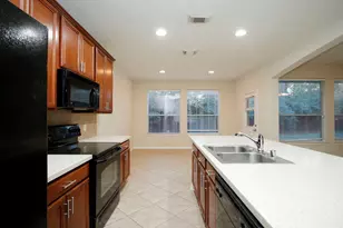 11 Aquiline Oaks Pl, The Woodlands, TX 77382 - Photo 14