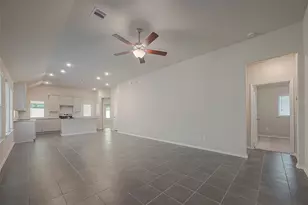 32045 Towering Birch Trl, Conroe, TX 77385 - Photo 6