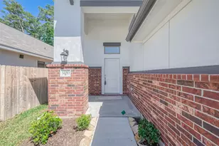 32045 Towering Birch Trl, Conroe, TX 77385 - Photo 2