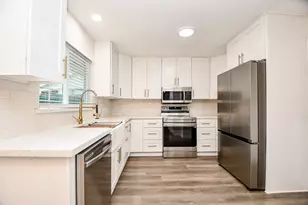 10519 Norton Dr, Houston, TX 77043 - Photo 10