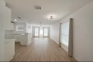 3114 Bolt St, Houston, TX 77051 - Photo 8