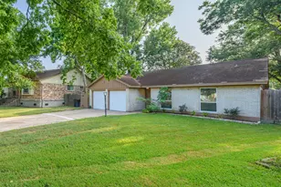 516 St Charles St, League City, TX 77573 - Photo 1
